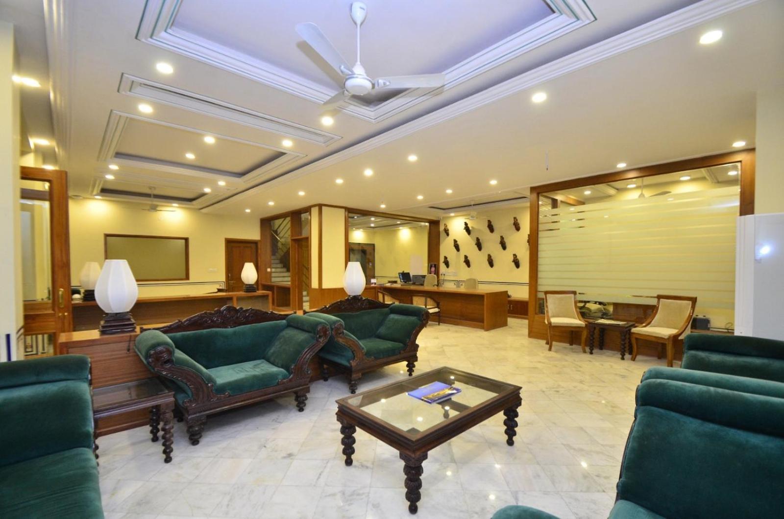 Hotel Aaram Mahal By Pachar Group Udajpur Zewnętrze zdjęcie