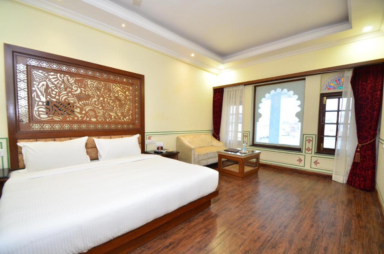 Hotel Aaram Mahal By Pachar Group Udajpur Zewnętrze zdjęcie